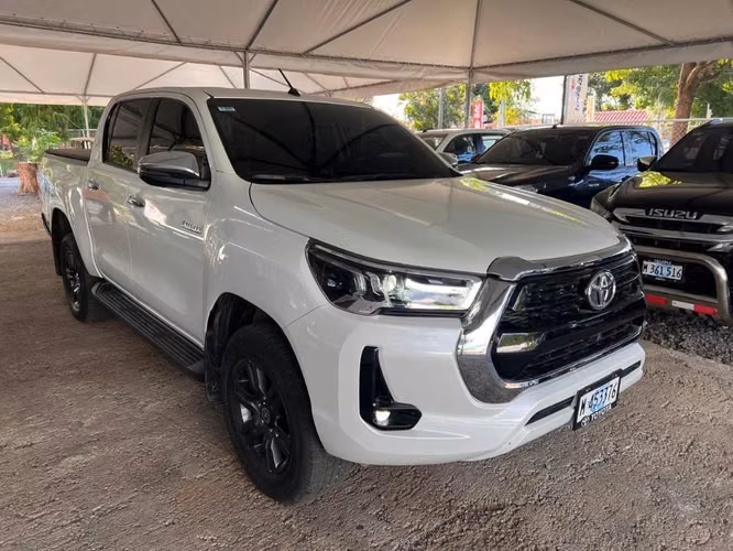 Toyota Hilux SRV