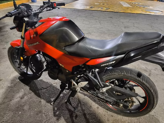 Moto Hero Hunk 160r