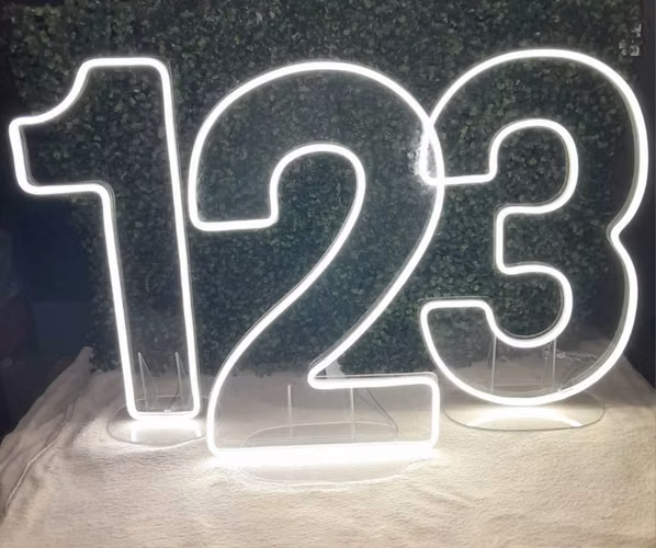 Rotulo, letreros y numeros led en acrilico