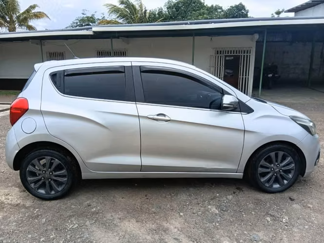 Vendo auto usado