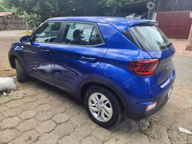 Vendo hyundai venue año 2022