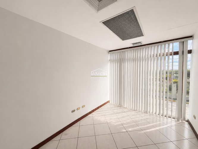 AM - Oficina / Consultorio Médico en Venta en Ofiplaza