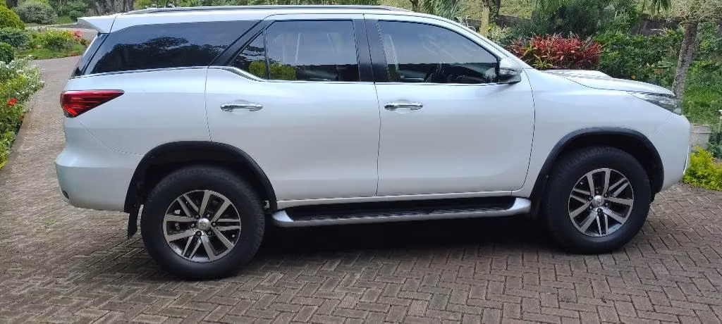 FORTUNER 2017