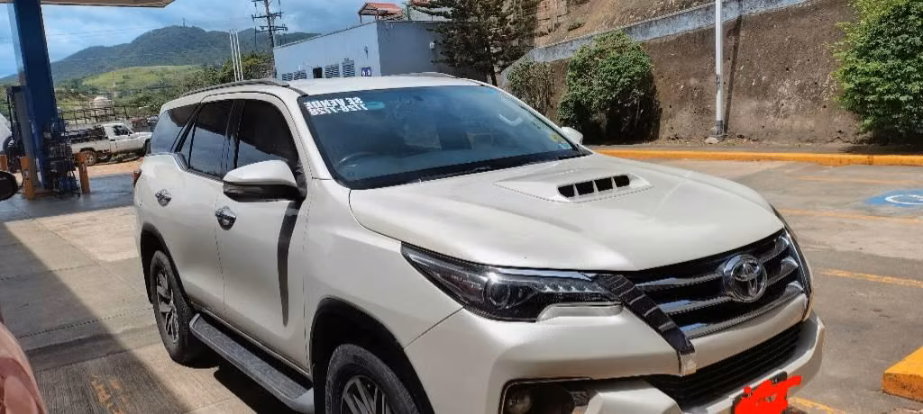 FORTUNER 2017