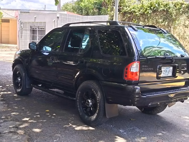 Gangaa Poderosa Isuzu Rodeo 20014X2  Leer Descripción