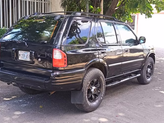 Gangaa Poderosa Isuzu Rodeo 20014X2  Leer Descripción