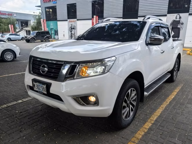 Nissan Frontier LE 4x2 alta full extras
