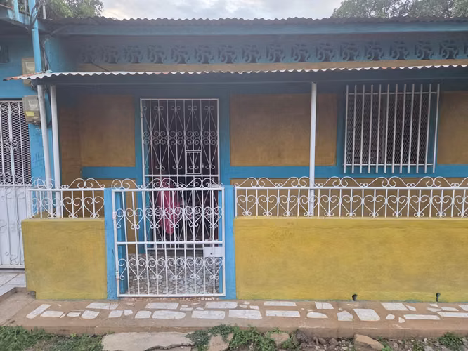 ¡Casa en Venta! Amplia, cómoda y con excelente espacio - Imagen 5
