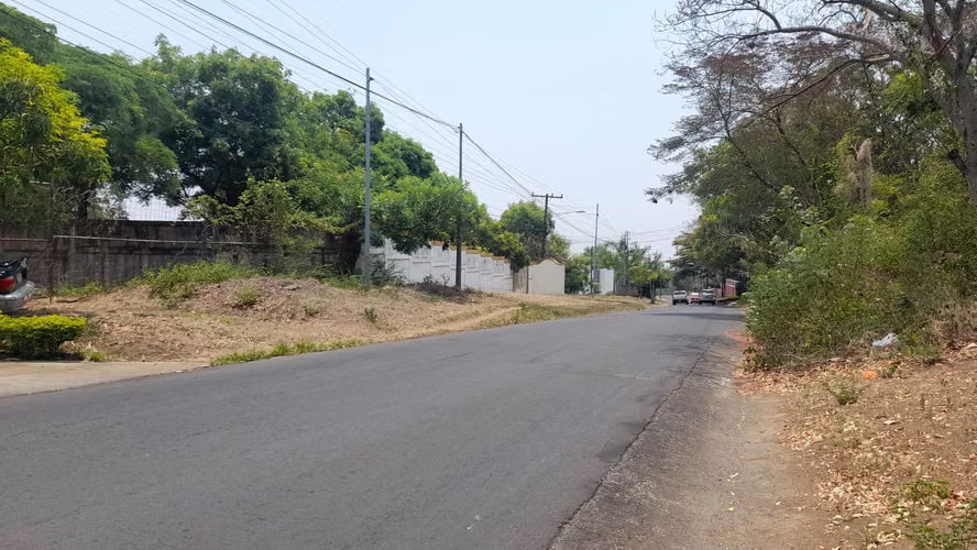 GG ¡¡ Venta de terreno de 2690 Vrs2 en Villa Fontana Sur !!