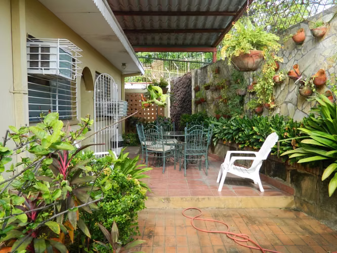 Venta de Hotel en Colonia Mantica