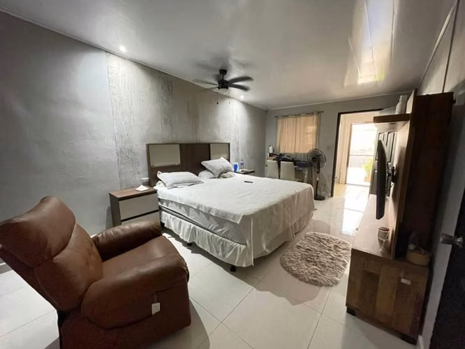  Se vende espectacular casa renovada en Residencial San Andrés, Managua.