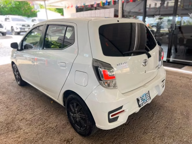 VENDO TOYOTA AGYA 2023 Automático Hannah Leiva
