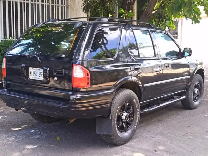 Ganga Isuzu Rodeo 2001 4X2  (Leer Descripción)