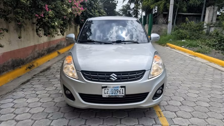 Suzuki Swift sedan mecánico