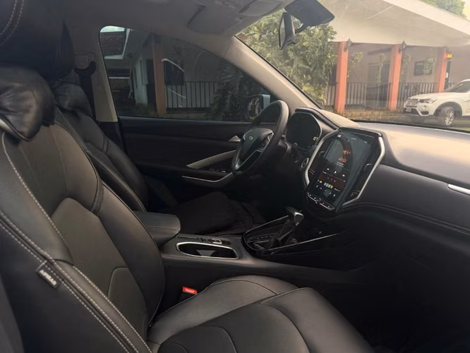 Médico vente camioneta en perfecto estado