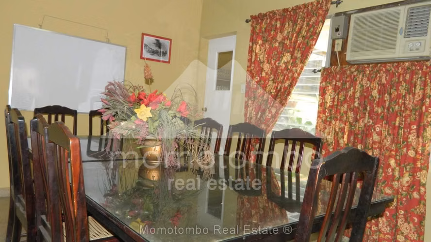 Hotel en Venta Colonia Mantica, Managua