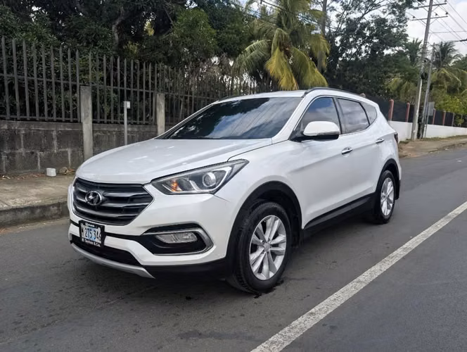 Hyundai Santa Fe 4x4 Automática 2017