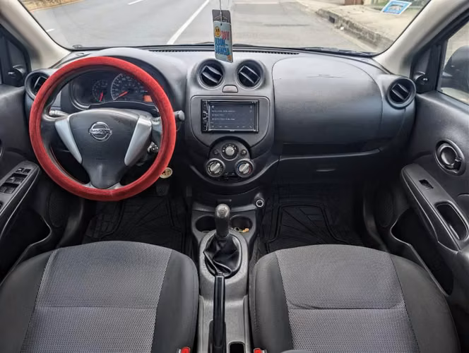Nissan Versa Mecánico 2021