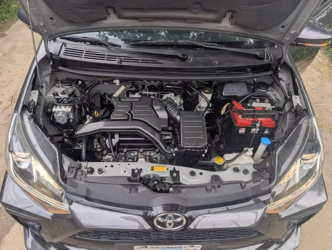 Toyota Agya Mecánico full extras 2022 - Imagen 6
