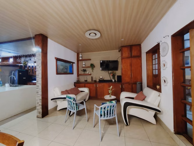 GA-Vendo casa amueblada en Carretera Norte