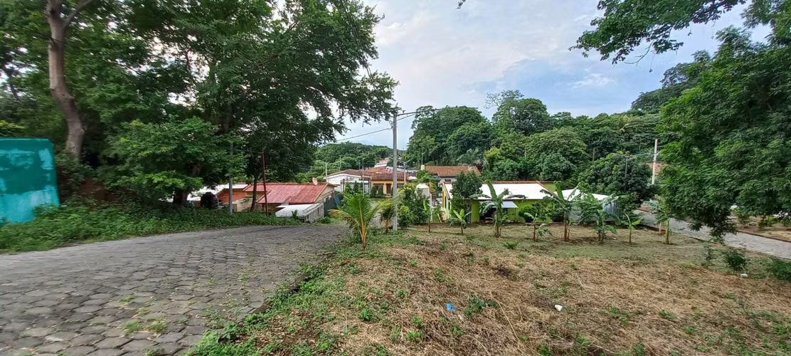 Terreno en urbanización con vista al lago