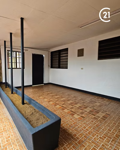 Excelente ubicación y precio para vivir o invertir- Colonia Centroamérica