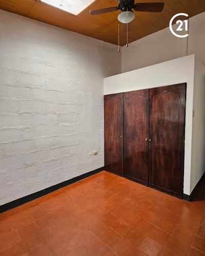 Excelente ubicación y precio para vivir o invertir- Colonia Centroamérica