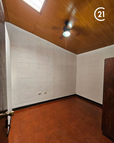 Excelente ubicación y precio para vivir o invertir- Colonia Centroamérica