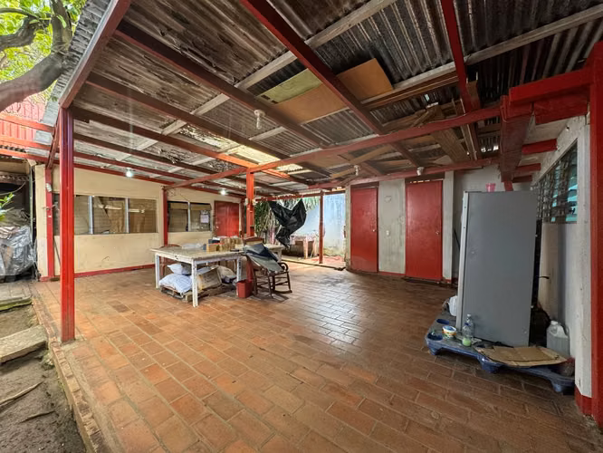 Venta de Casa en Colonial  Los Robles