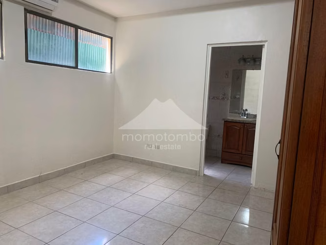 Apartamento en Renta Las Colinas, Managua