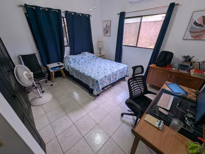 Altos de villa fontana sur, casa en venta!