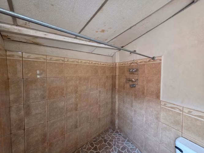 VENTA DE CASA A DOS CUADRAS DE LA CALLE REAL XALTEVA - Imagen 5