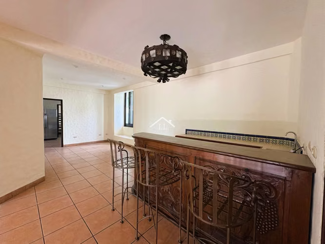 LL - Casa Amplia en Venta en Calle Principal de Villa Fontana Sur - Imagen 7