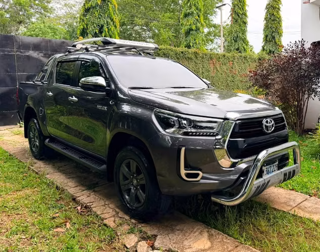Vendo Preciosa Hilux SRV FULL