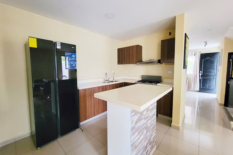 Se alquila casa semi amoblada en el Cortijo de la Sierra -Managua - Imagen 6