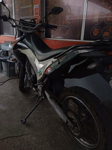 MOTO GENESIS