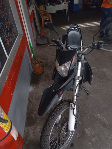 MOTO GENESIS SX3 250 - Imagen 4