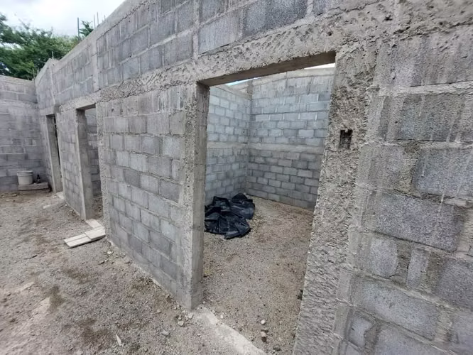 Casa en venta - Obra Gris sin techo