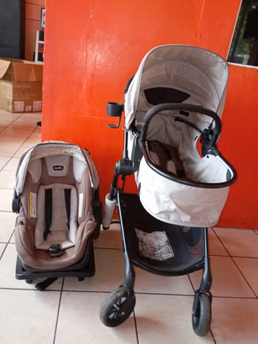 Coche para bebe marca Evenflo