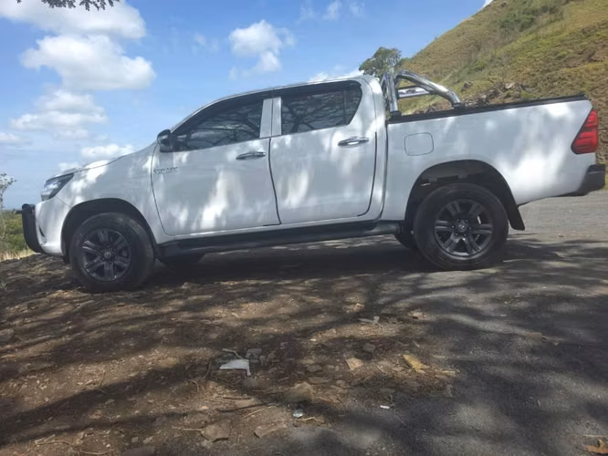 Toyota Hilux 2025 Manual Basica 4X4 REVO