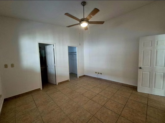 ¡EN VENTA! hermosa casa en Carretera Masaya km 16.2 - Imagen 6