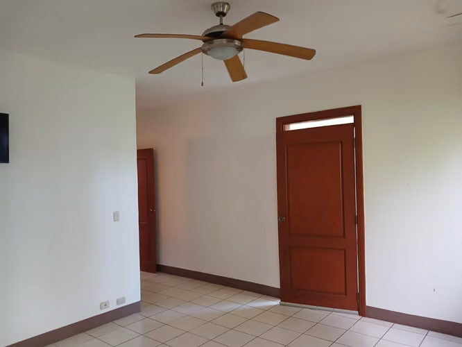 DG-Vendo moderna casa en Veracruz - Imagen 4