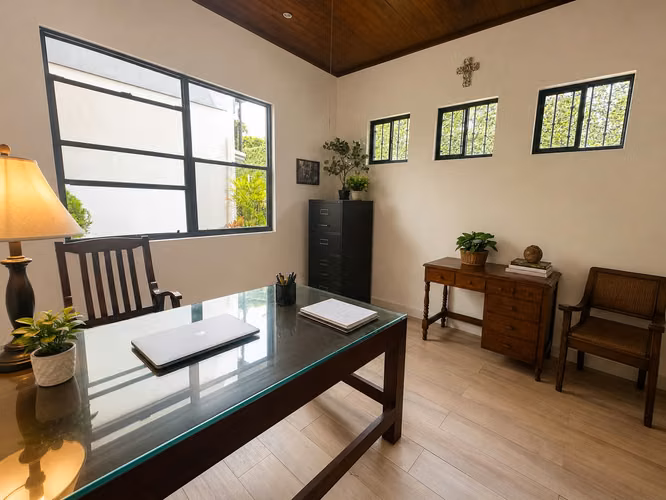 MN - Elegante Residencia en Venta en Carretera Sur