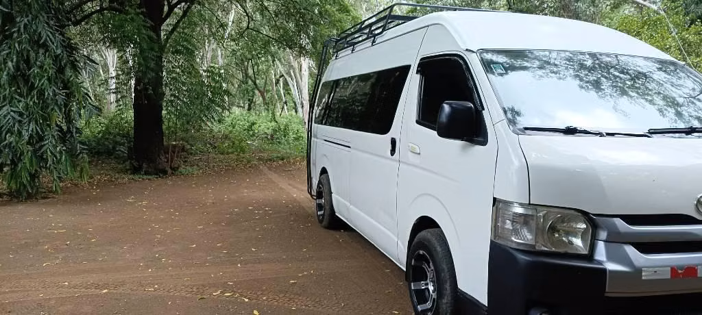 Se vende toyota hiace 2015