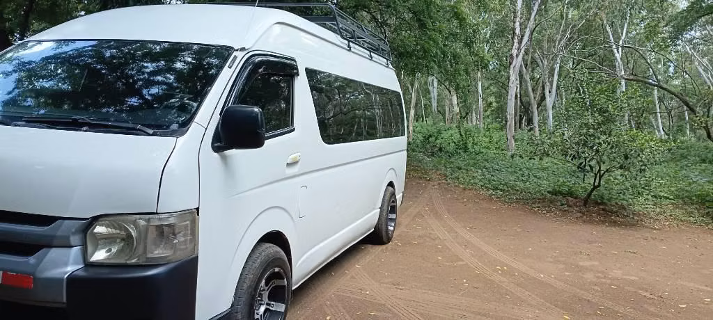 Se vende toyota hiace 2015