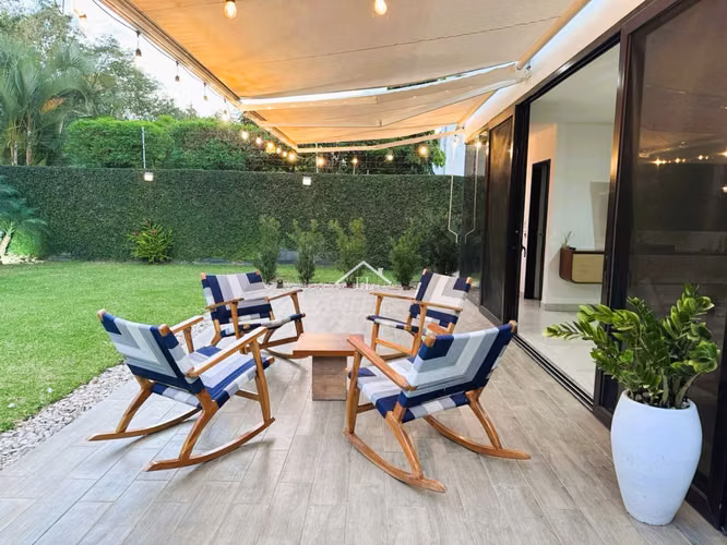 LL - Se Vende Moderna Casa en Condominio en Santo Domingo - Imagen 12