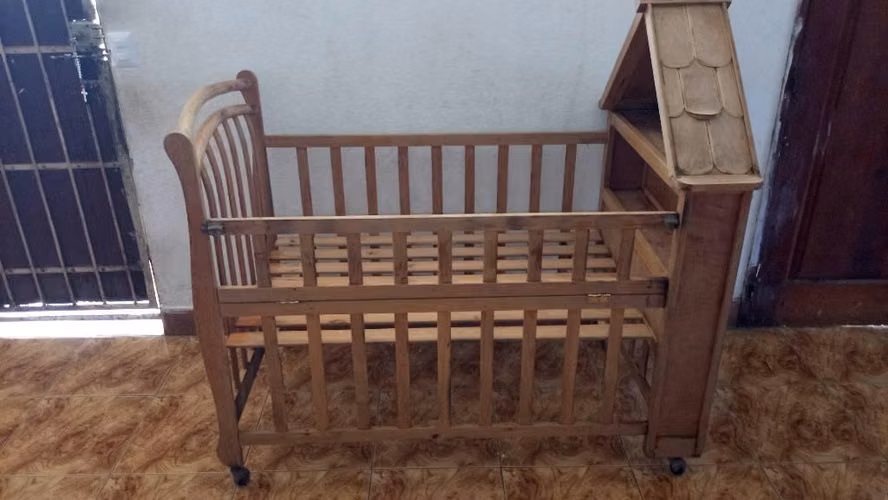 Se vende cuna estilo castillo