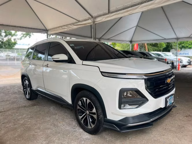 VENDO CHEVROLET CAPTIVA PREMIER 2022  con Hannah Leiva