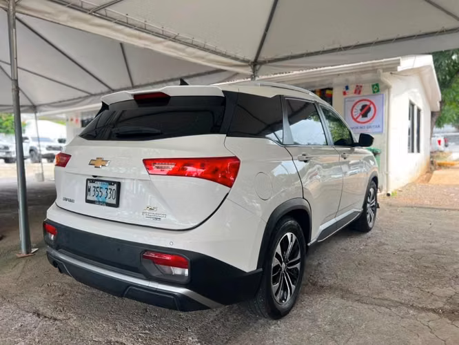VENDO CHEVROLET CAPTIVA PREMIER 2022  con Hannah Leiva