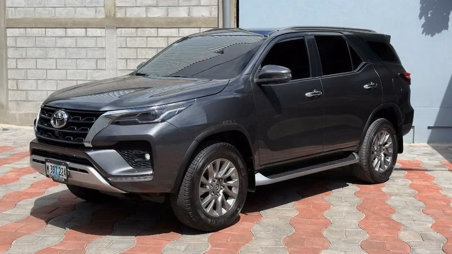 Toyota fortuner